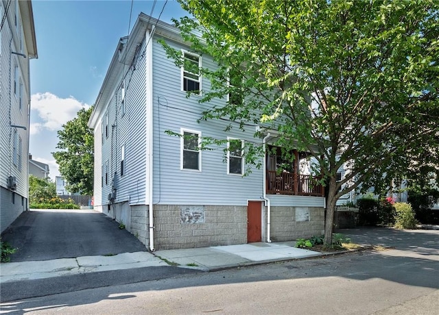 61 Penn St, Providence, RI 02909 - view of front facade