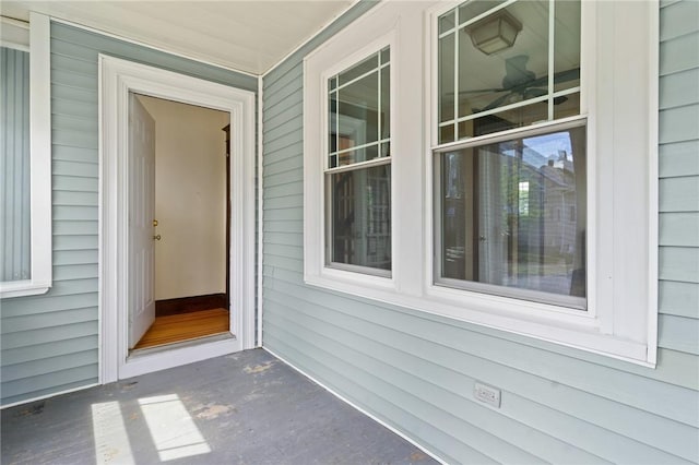 8 Parkman St, Providence, RI 02907 - doorway to property