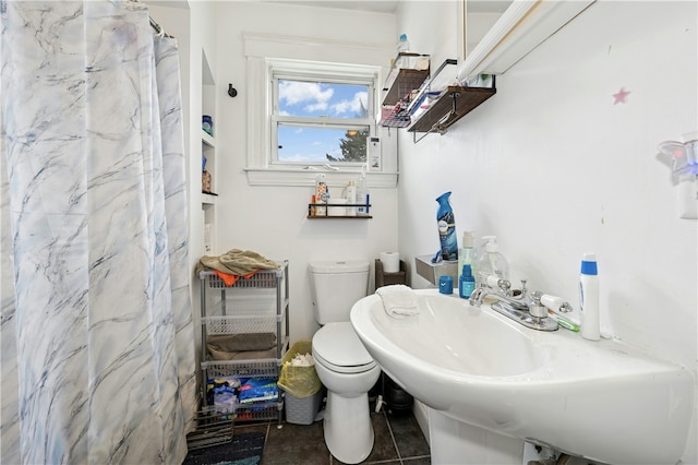 79 Winthrop St, Woonsocket, RI 02895 - full bath with toilet and a shower with curtain