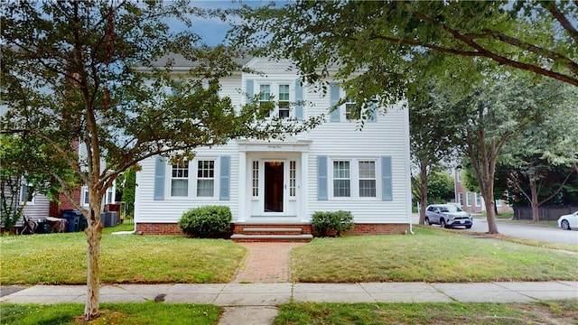 95 Burlington St, Providence, RI 02906 - view of front of house with a front lawn