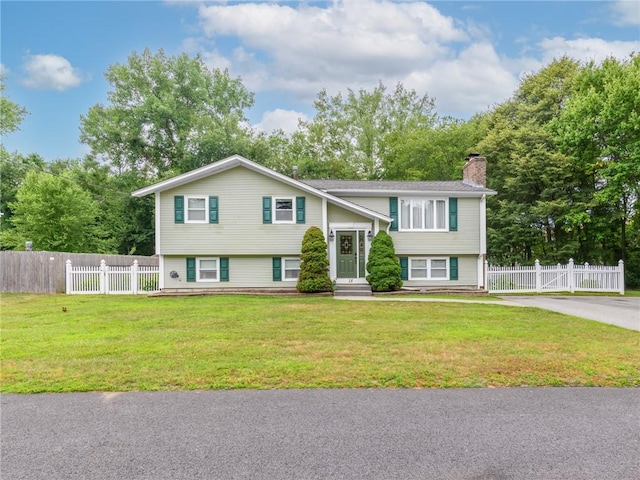 15 Sycamore Dr, West Warwick, RI 02893 - raised ranch with a chimney
