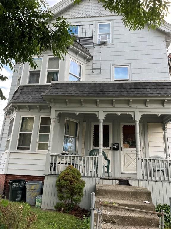 35 Appleton Ave, Pawtucket, RI 02860 - view of front facade featuring covered porch and a shingled roof
