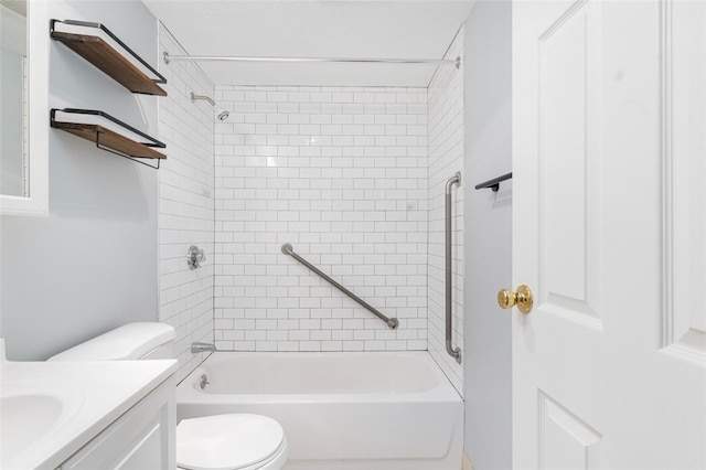 750 Quaker Ln Unit B112, Warwick, RI 02818 - bathroom with vanity and bathtub / shower combination