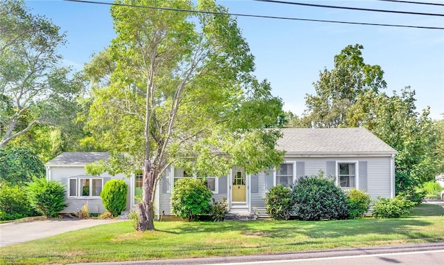 24 Schoolhouse Rd, Warren, RI 02885 - photo 1