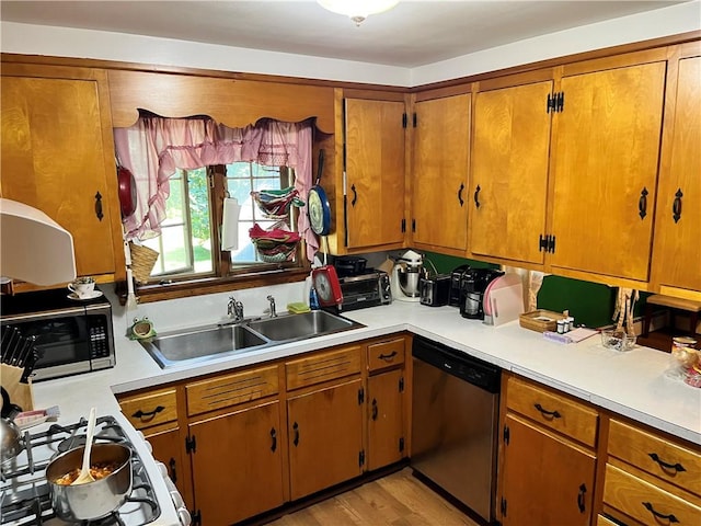40 Aaron Ave, Bristol, RI 02809 - photo 5