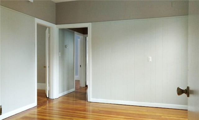 598 Admiral St, Providence, RI 02908 - empty room featuring wood finished floors and baseboards