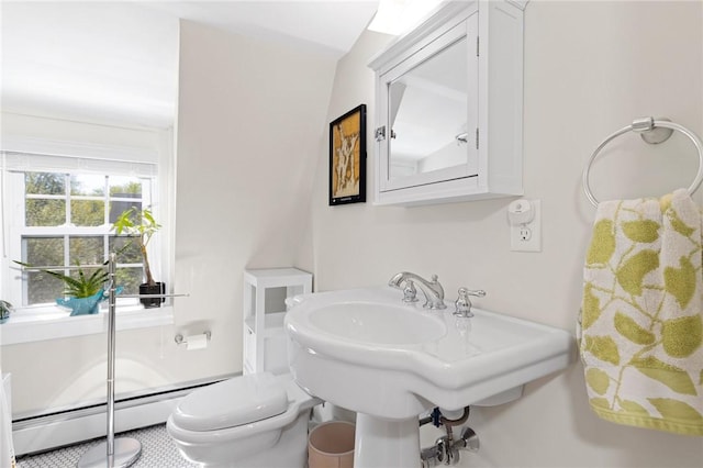 92 Franklin St, Bristol, RI 02809 - bathroom featuring baseboard heating and toilet