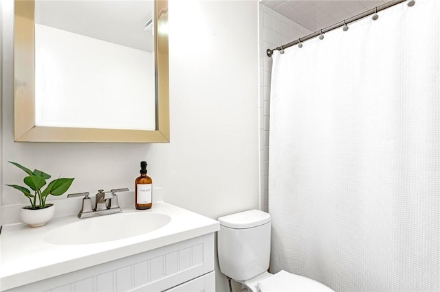 603 E Ave, Pawtucket, RI 02860 - full bathroom featuring vanity and a shower with shower curtain