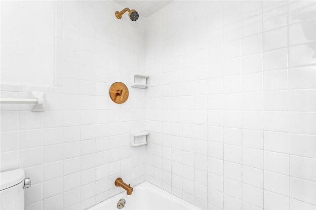 603 E Ave, Pawtucket, RI 02860 - bathroom featuring washtub / shower combination and toilet