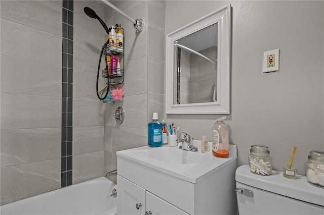 289 Mowry St, Woonsocket, RI 02895 - bathroom featuring vanity and shower / tub combination