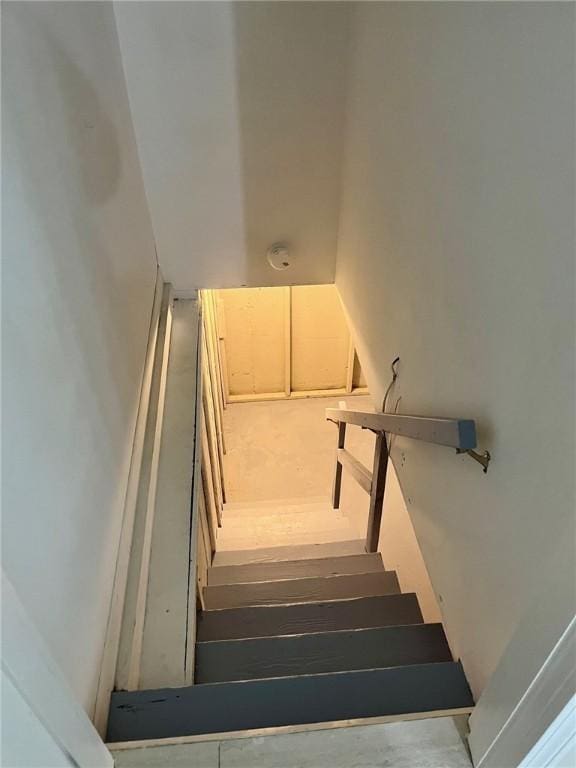 18 Louisiana Ave, Warwick, RI 02888 - view of staircase