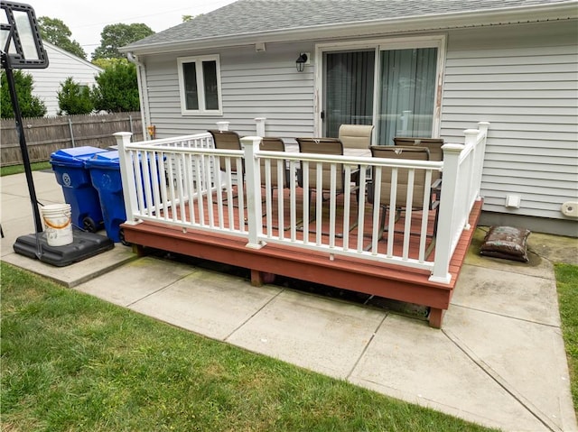 34 Ridge Dr, East Providence, RI 02914 - photo 2
