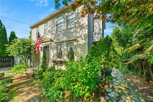 128 Eustis Ave, Newport, RI 02840 - photo 28