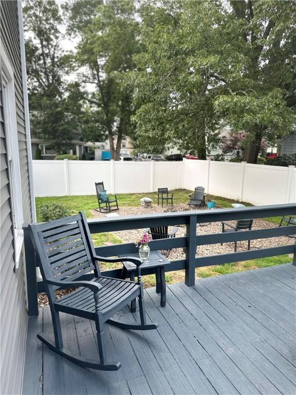 6 Larkspur Rd, Warwick, RI 02886 - deck with a fenced backyard