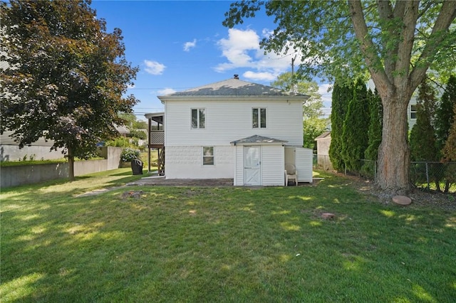 12 Elmore Ave, North Providence, RI 02911 - back of property with a patio area