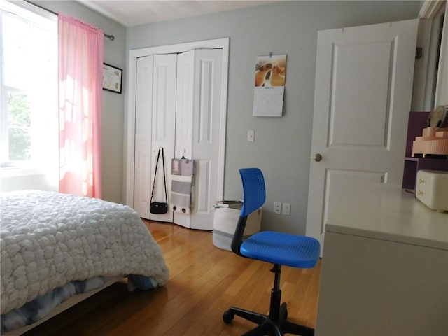 476 Ledge Rd, Coventry, RI 02816 - bedroom featuring a closet and wood finished floors