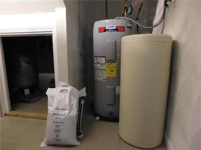 476 Ledge Rd, Coventry, RI 02816 - utilities featuring electric water heater and water heater