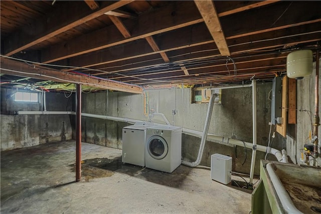 14 Gladding St, Bristol, RI 02809 - below grade area with washing machine and dryer