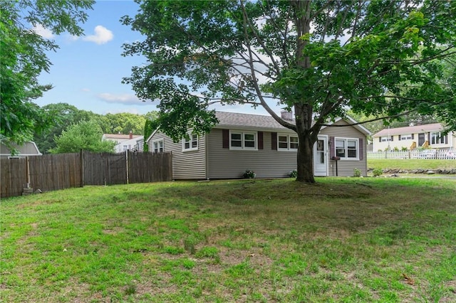 190 White Ave, Warwick, RI 02889 - view of yard