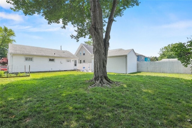 62 Bristol Ave, Pawtucket, RI 02861 - back of property with an outdoor structure