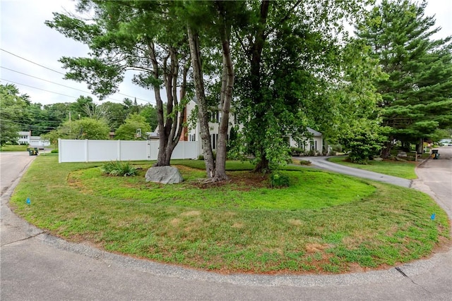 11 Greenbrier Rd, Smithfield, RI 02828 - view of front of home