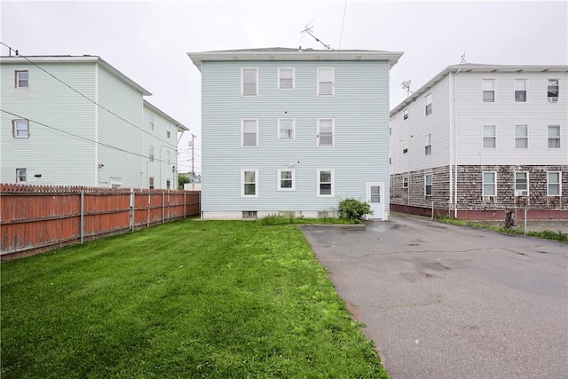 162 Rand St, Central Falls, RI 02863 - back of house