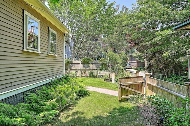 179 Elmgrove Ave, Providence, RI 02906 - view of yard