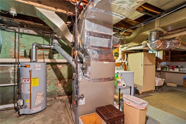13 Welcome Rd, Smithfield, RI 02917 - utility room with water heater and washer / dryer