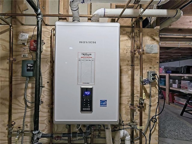 15 Lilac Cir, Cranston, RI 02920 - utilities featuring tankless water heater