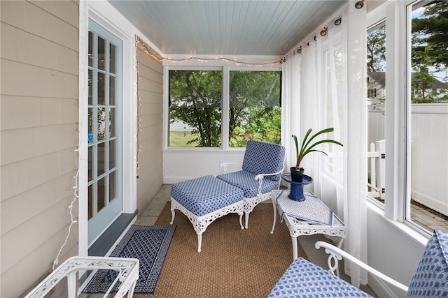 221 Trinity St, Warwick, RI 02886 - view of sunroom / solarium