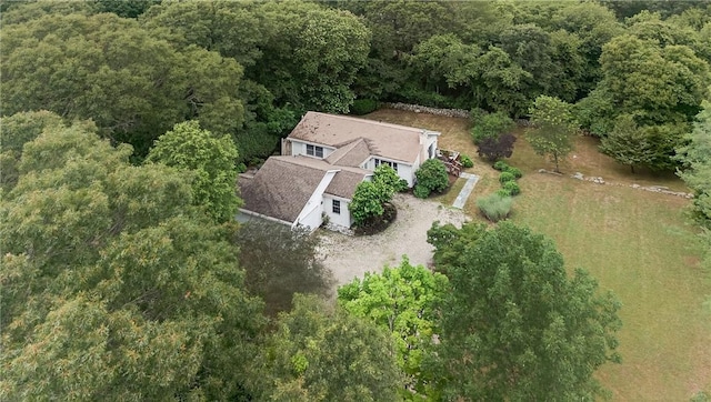 435 Allen Ave, South Kingstown, RI 02879 - aerial view of property and surrounding area featuring a forest