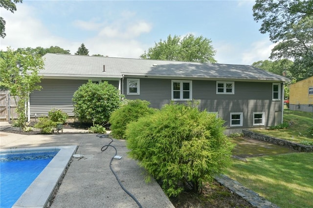 44 Cindy Ln, Warwick, RI 02886 - back of property with an outdoor pool