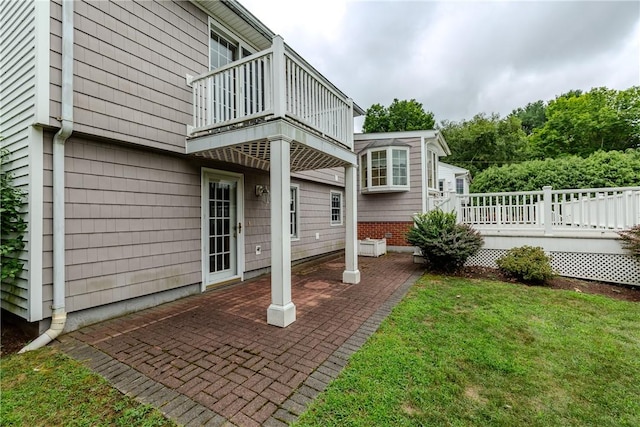 11 Macintosh Dr, Smithfield, RI 02828 - patio / terrace featuring a patio and a yard