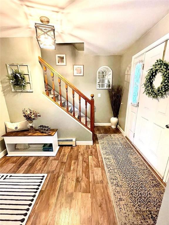 8 Orchard St, West Warwick, RI 02893 - photo 3