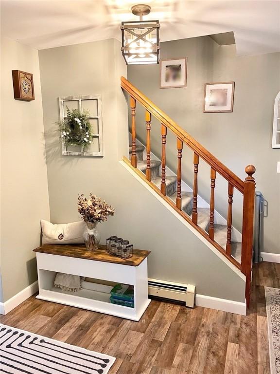 8 Orchard St, West Warwick, RI 02893 - photo 4