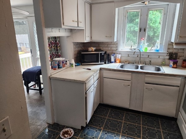14 Jaycee Dr, West Warwick, RI 02893 - photo 8