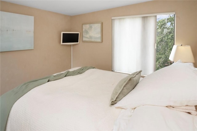 668 Indian Ave, Middletown, RI 02842 - view of bedroom