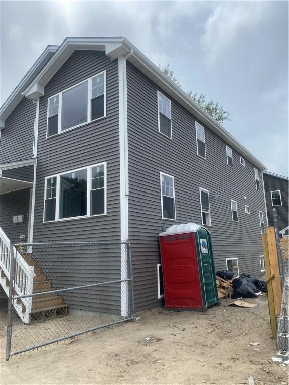 11 Chambers St, Providence, RI 02907 - view of side of property