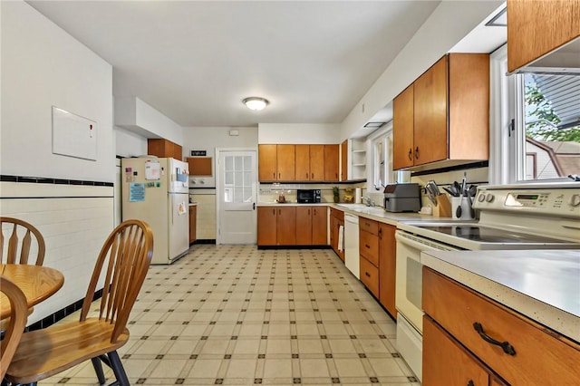 107 Meadow Rd, Woonsocket, RI 02895 - photo 14
