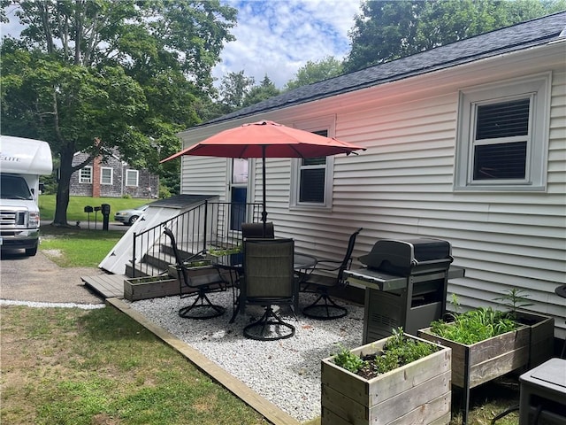 16 Smith St, Bristol, RI 02890 - photo 33