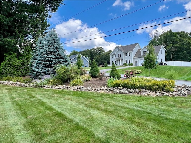 35 E Lantern Rd, Smithfield, RI 02917 - view of grassy yard