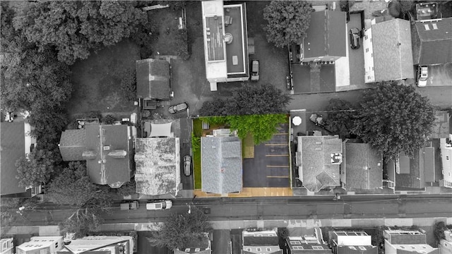 13 Dean Ave, Newport, RI 02840 - aerial view of property and surrounding area featuring property boundaries highlighted