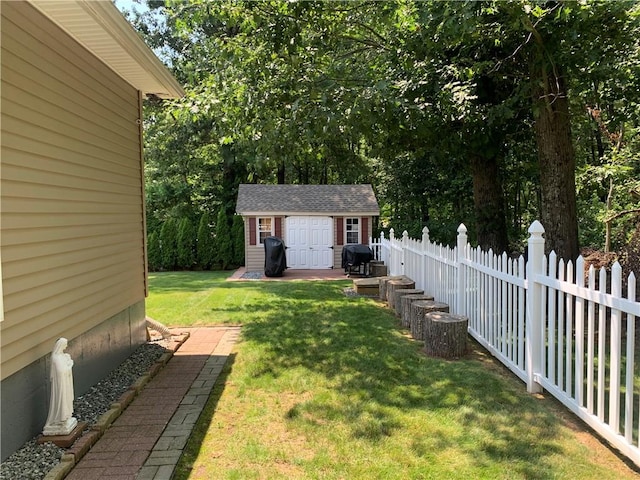 50 Paliotta Pkwy, Cranston, RI 02921 - view of yard featuring a storage shed