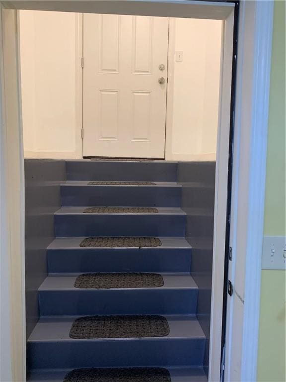 50 Paliotta Pkwy, Cranston, RI 02921 - view of staircase