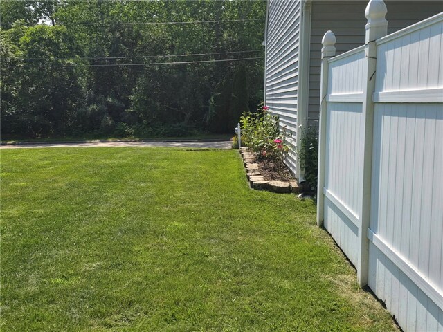 13 Gallup St, Westerly, RI 02891 - photo 8