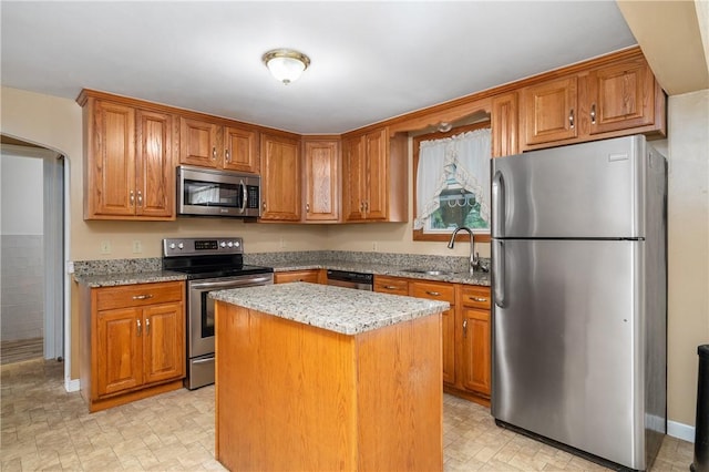 190 Linden Ave, Woonsocket, RI 02895 - photo 27