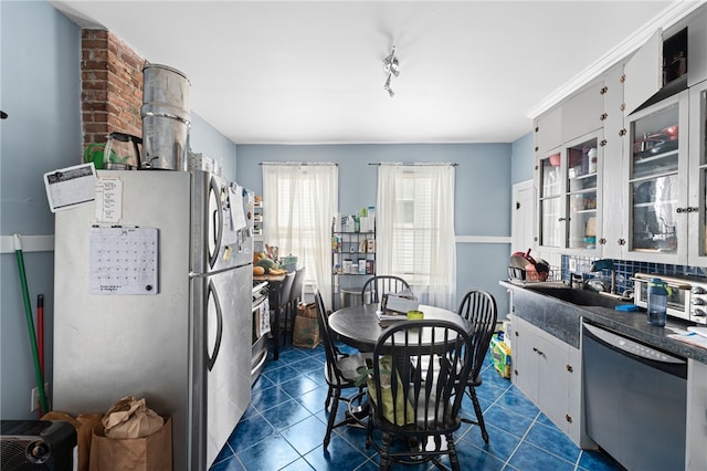 61 Doyle Ave, Providence, RI 02906 - photo 15