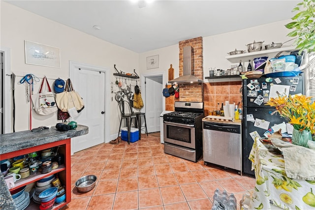 61 Doyle Ave, Providence, RI 02906 - photo 17