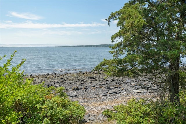 272 Carnegie Harbor Dr, Portsmouth, RI 02871 - photo 42