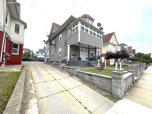 582 Public St, Providence, RI 02907 - photo 29